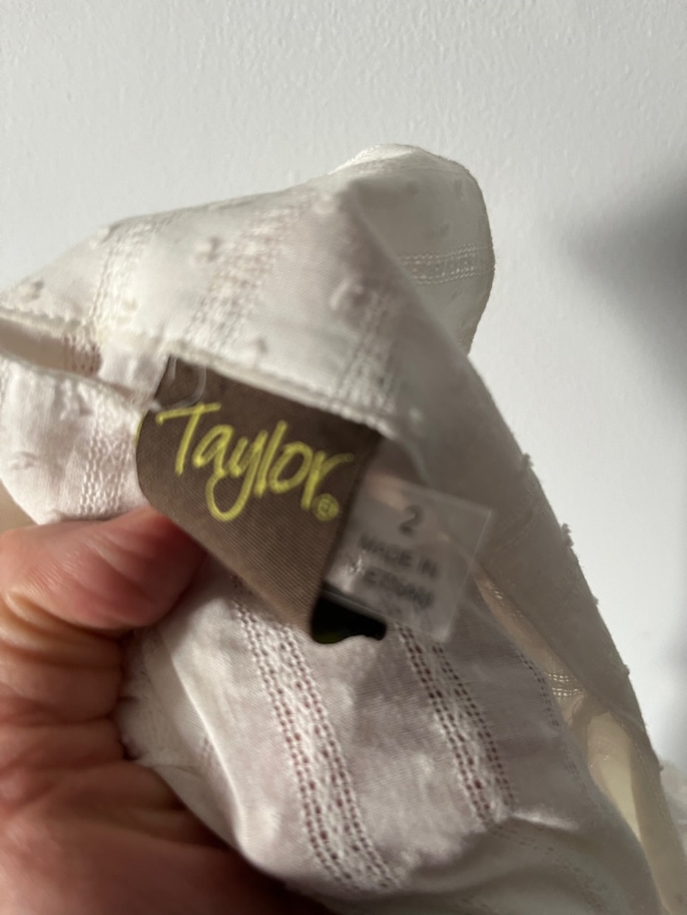SOLD Taylor White Quiet Luxury 100% Cotton Dotted Swiss Summer Cottagecore - Picture 9 of 9